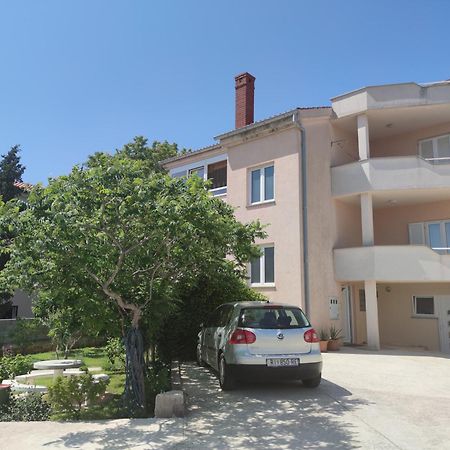 Apartments Dijana Krk Town Kültér fotó